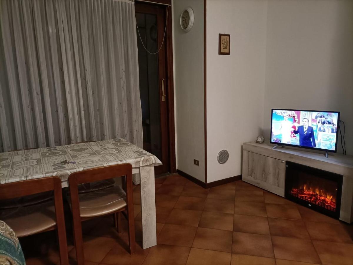 Valsassina Rent Apartment Introbio Exterior photo